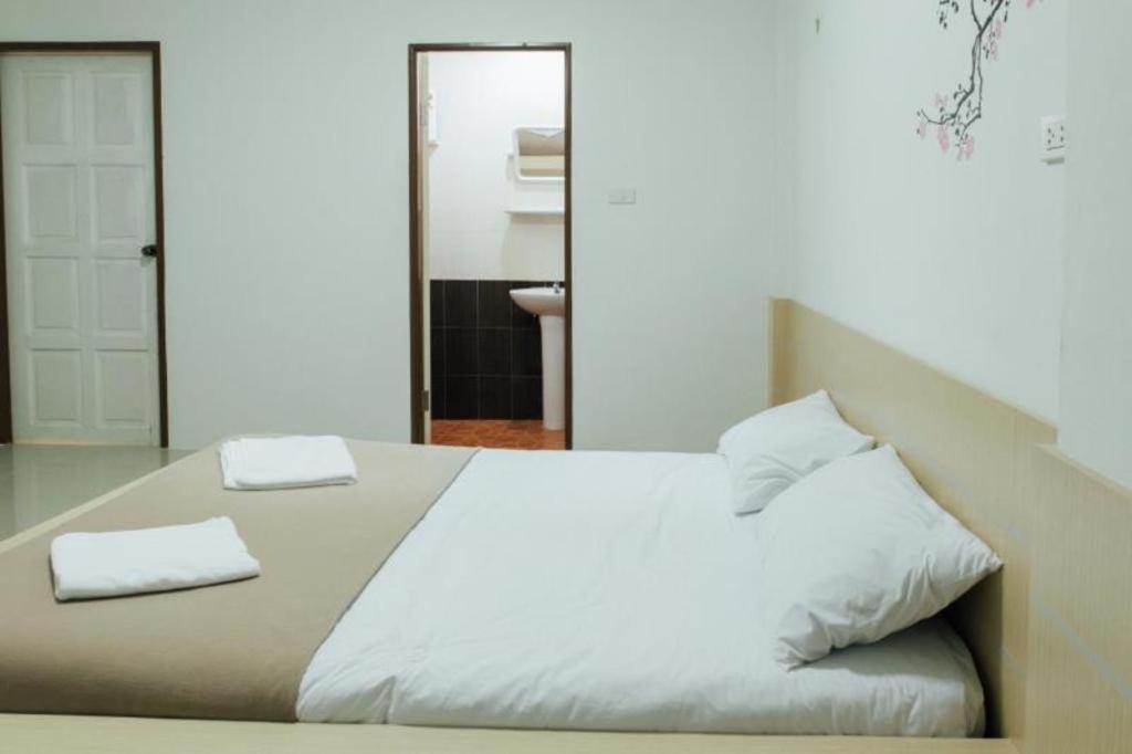 Cheaper Room Surat Thani Buitenkant foto