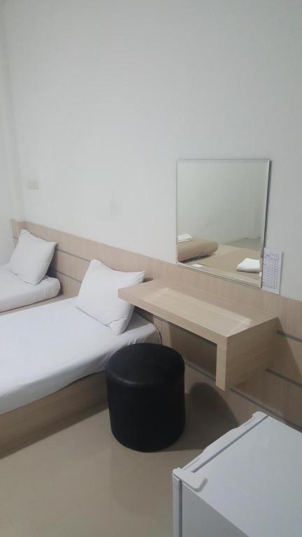 Cheaper Room Surat Thani Buitenkant foto