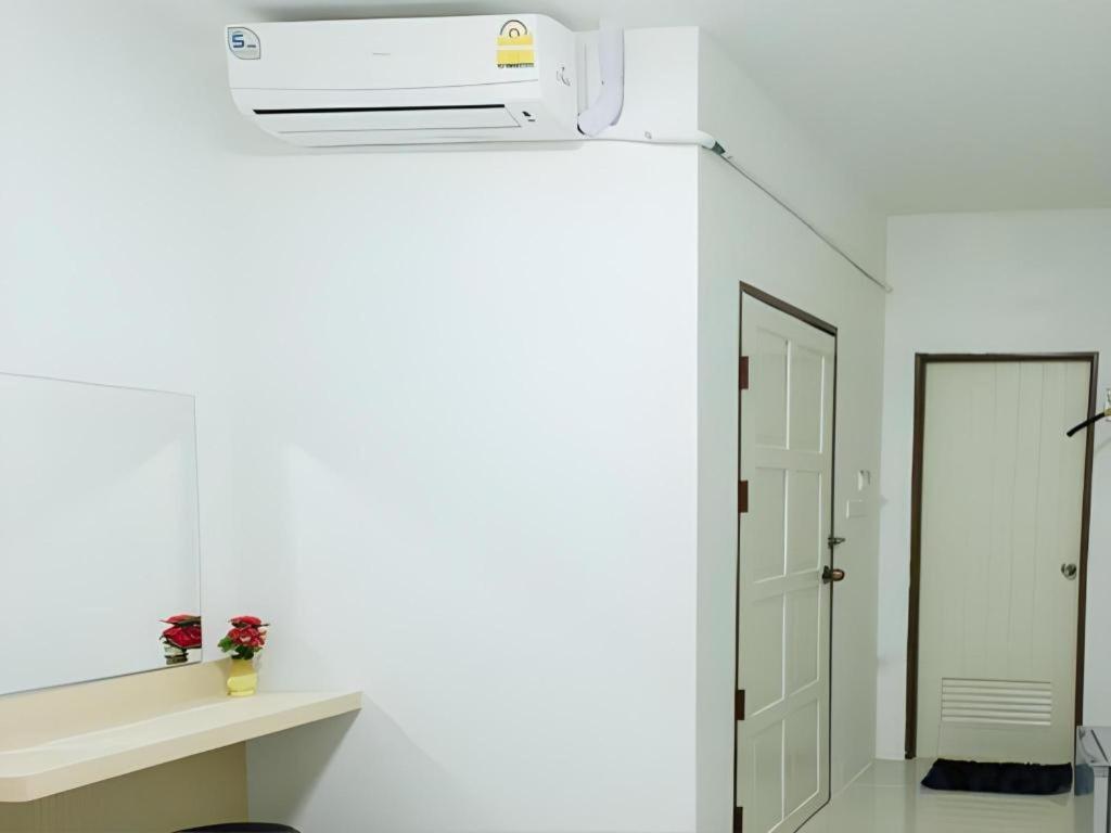 Cheaper Room Surat Thani Buitenkant foto